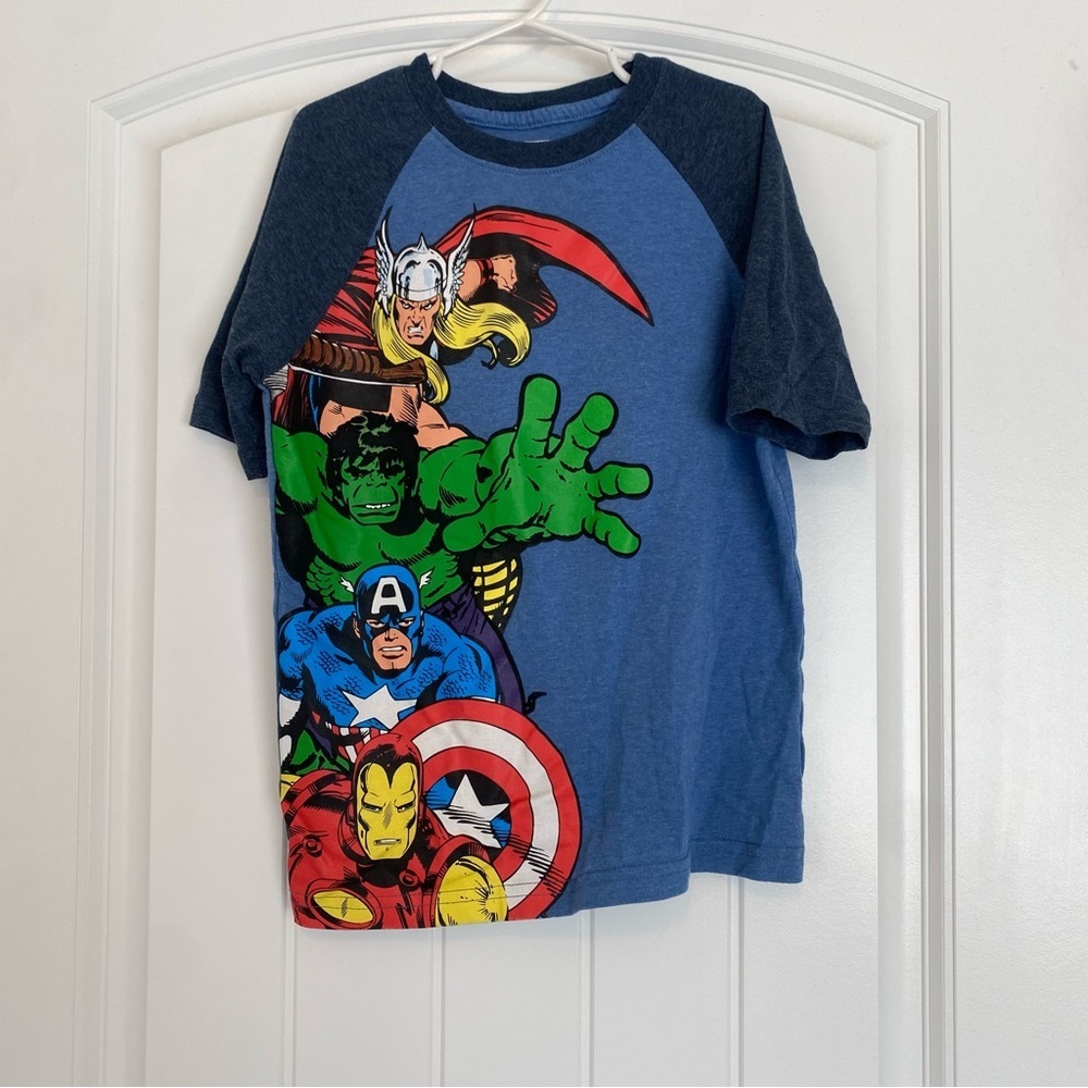 Marvel Little Boys Blue Short Sleeve Tee with Marvel Characters Size 8
